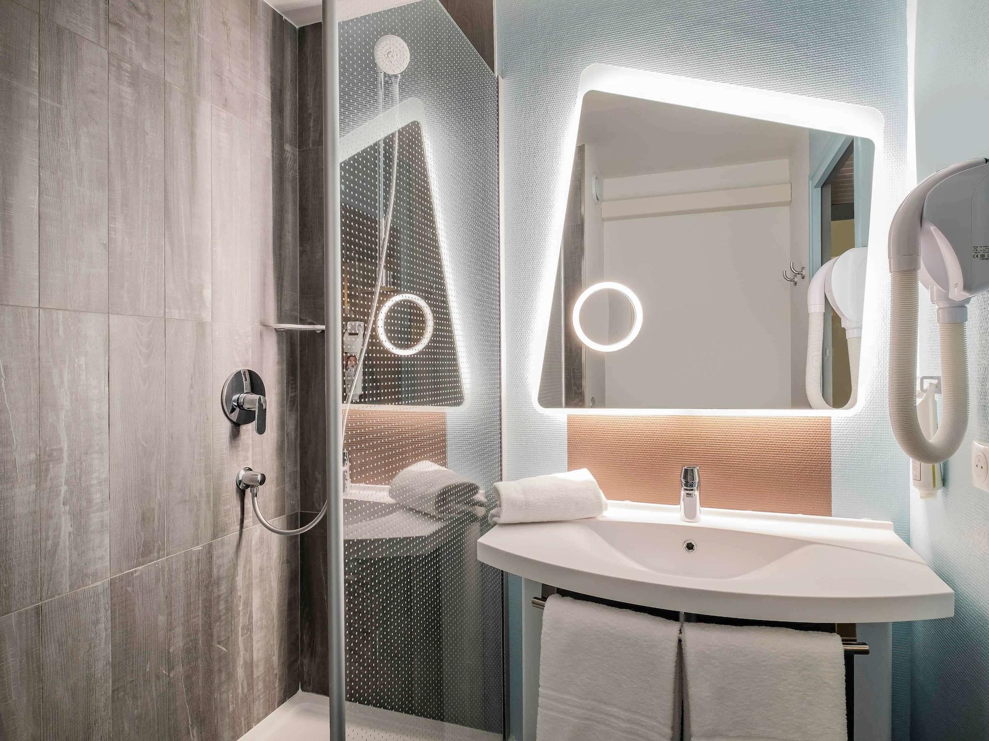 Ibis Amboise Hotel Екстериор снимка