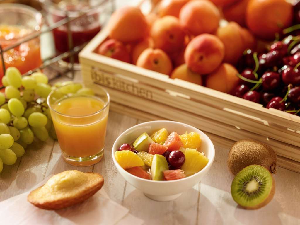 Ibis Amboise Hotel Ресторант снимка